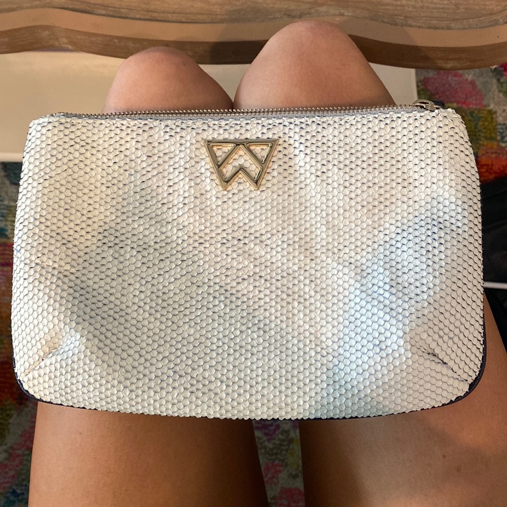 Risky Biz wristlet Kelly Wynne